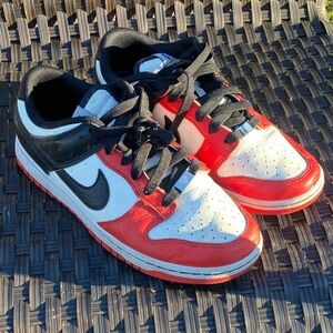 Nike Kids Black and Red Sneakers